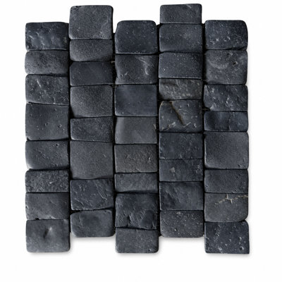 CNK Alor Black Pebble Wall Strip
