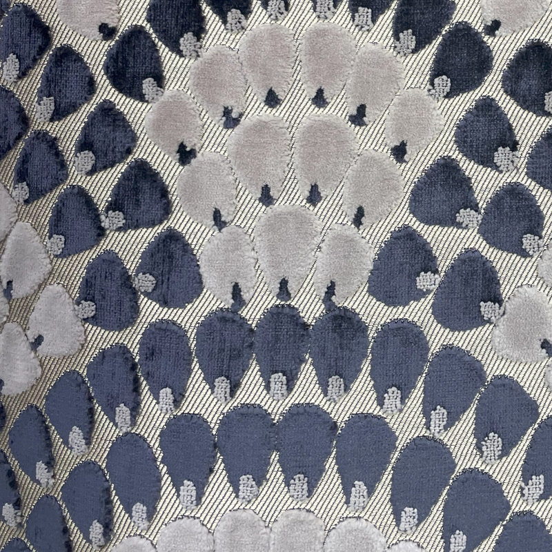 Coussin Plutus Sea Whisper, H 16 po x l 16 po, Bleu marine / taupe abstrait, Carrée