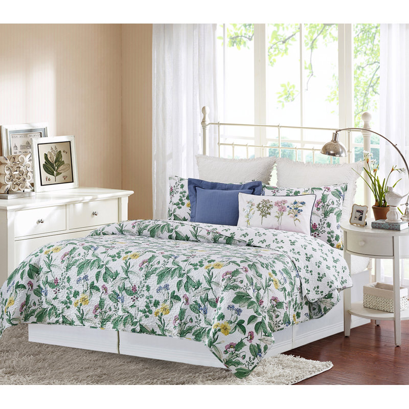 Marcy Blooms Quilt Set, Queen Quilt + 2 Shams