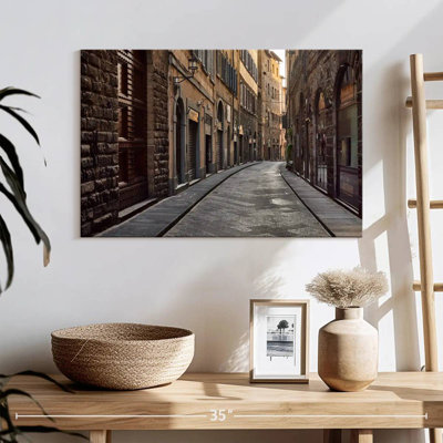 Nicci Empty Via Condotta Street