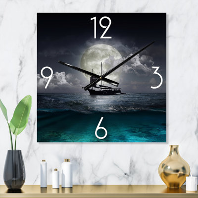 Pêcheur sur le lac pendant la pleine lune - Horloge murale nautique et côtière