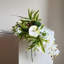 Ornements de fleurs simulées