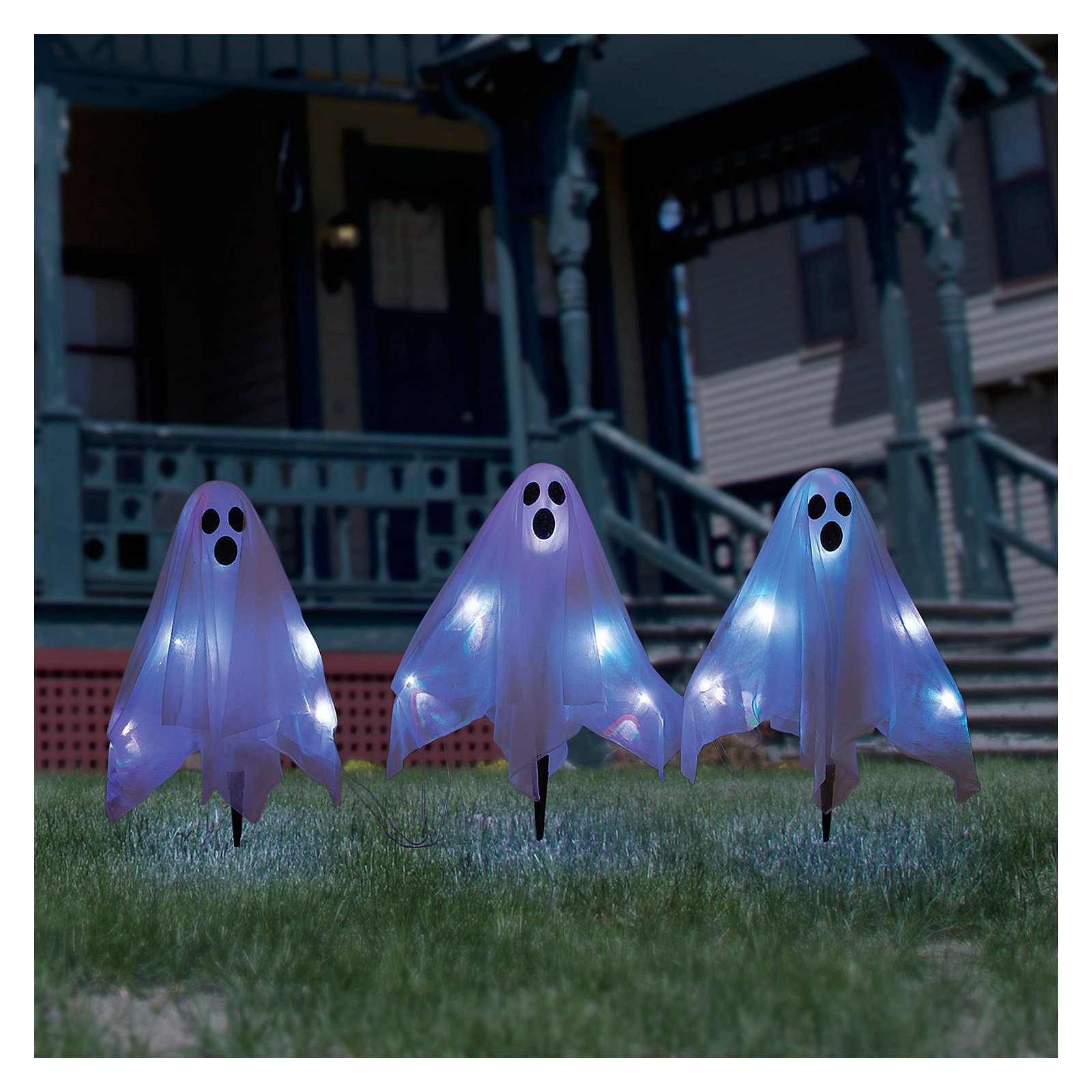 Ghost Yard Lighted Display
