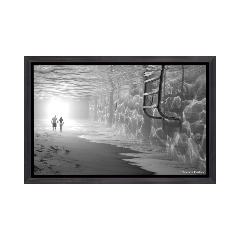 «Sunbathing» par Thomas Barbey - impression d'art graphique, H 26 po x l 40 po x 1,5 po, Toile avec cadre noir patiné