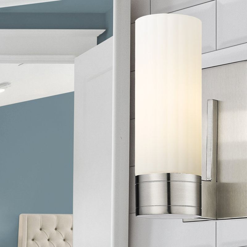 Applique murale 11 po Empire, Blanc mat, H 9,5 po x l 5,5 po x P 3,13 po, Nickel satiné