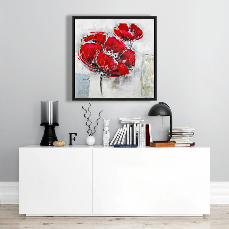 "Fleurs rouges abstraites et texturées"