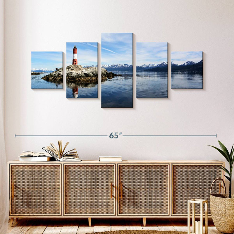 Les Eclaireurs Lighthouse, 24" H x 55" W