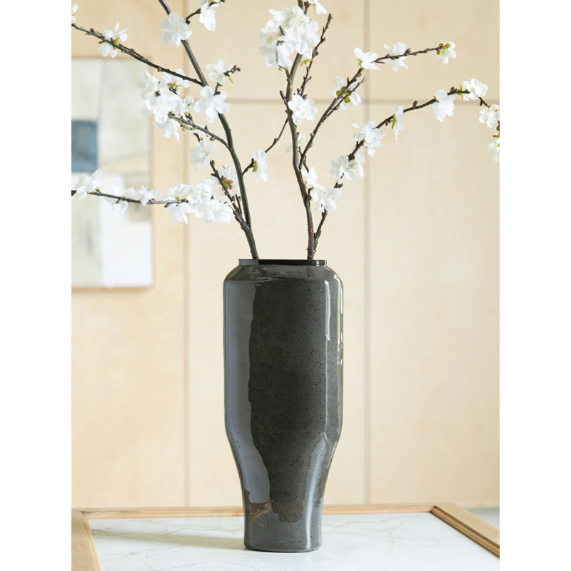 Vase Kierlain, H 16 po x l 6 po x P 4 po