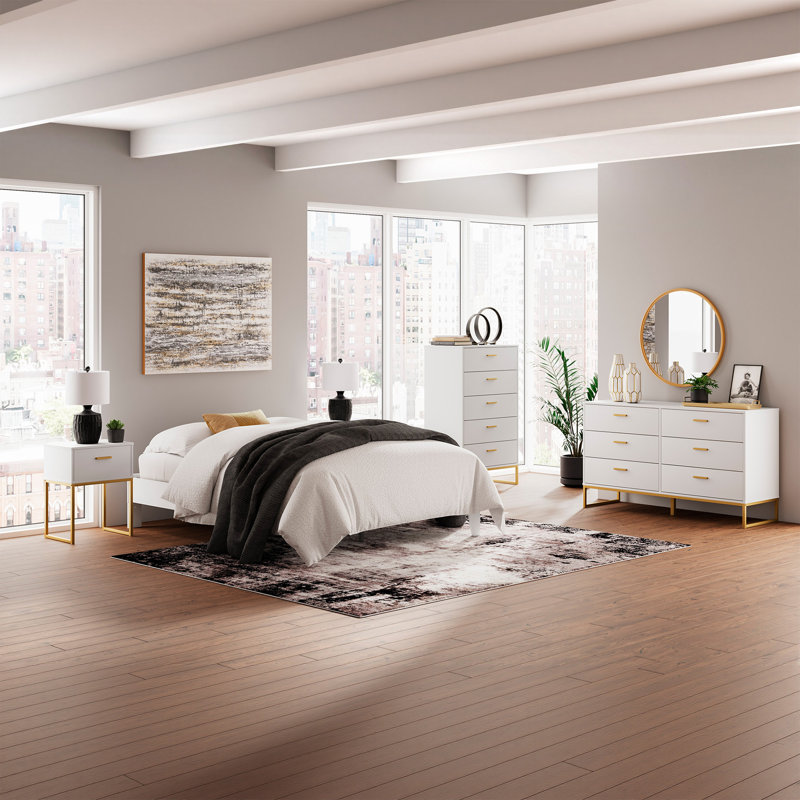 Gwendylon Platform Bed, White, Queen