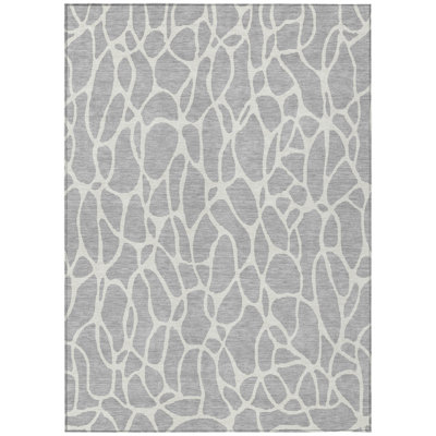 5' X 8' Silver And Ivory Geometric Washable Indoor Outdoor Area Rug