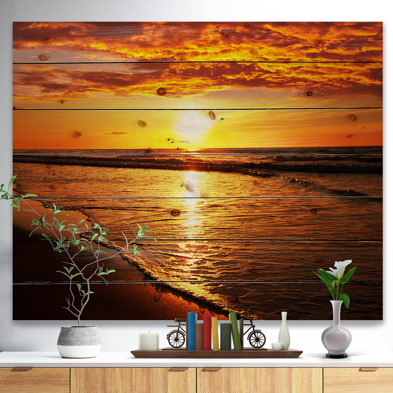 «Bright Yellow Sunset over Waves», impression, H 15 po x l 20 po x P 1 po, Sans cadre
