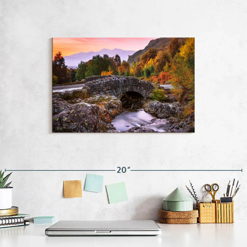 Pont Nicci Asceur en automne, H 8 po x l 12 po