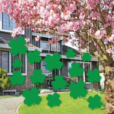 15 Piece St Patrick's Day Hanging Shamrocks, Waterproof Plastic