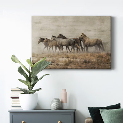 " Roaming Free "