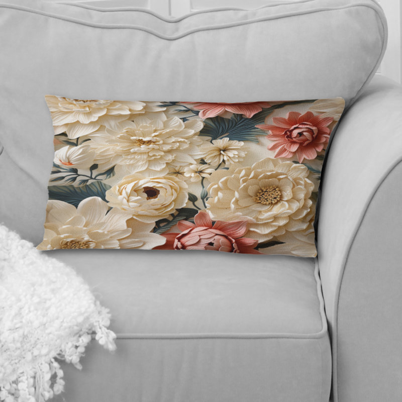 Radiant Lace Inspired Floral Botanics I - coussin à imprimé floral