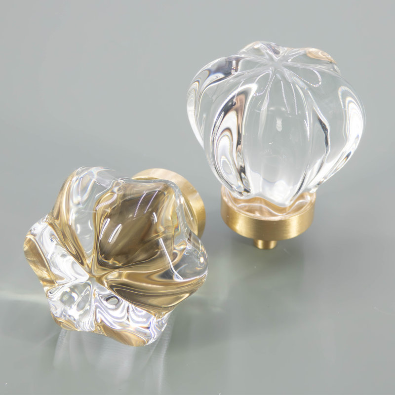 1 3/8" Whirl Round Clear Glass Knob