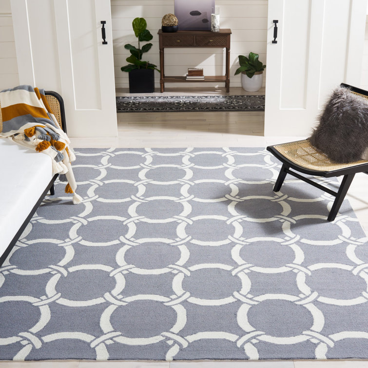 Lizarraga Hand Hooked Performance Chevron Rug