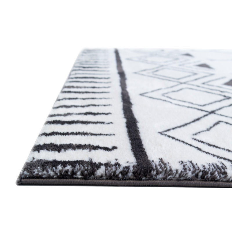 Tapis à motif géométrique crème Berwick, Rectangle 5 pi x 6 pi 11 po