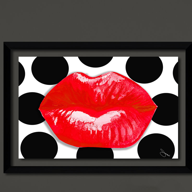 «Pucker Up 3», impression sur toile, H 21,5 po x l 27,5 po x P 0,75 po, Cadre noir, Tapis transparent