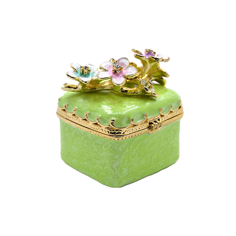 Boîte à bijoux avec bijoux, émail et cristaux autrichiens