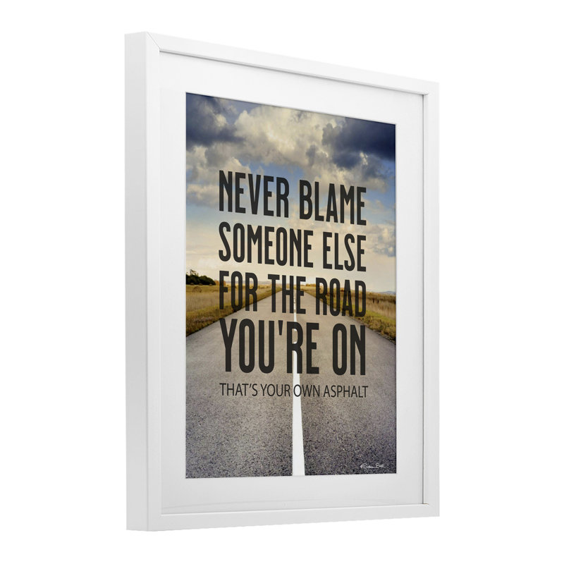 Your Your Asphalt Pun, impression sous verre, conception par Susan Ball, H 16 po x l 13 po, Cadre blanc côtier