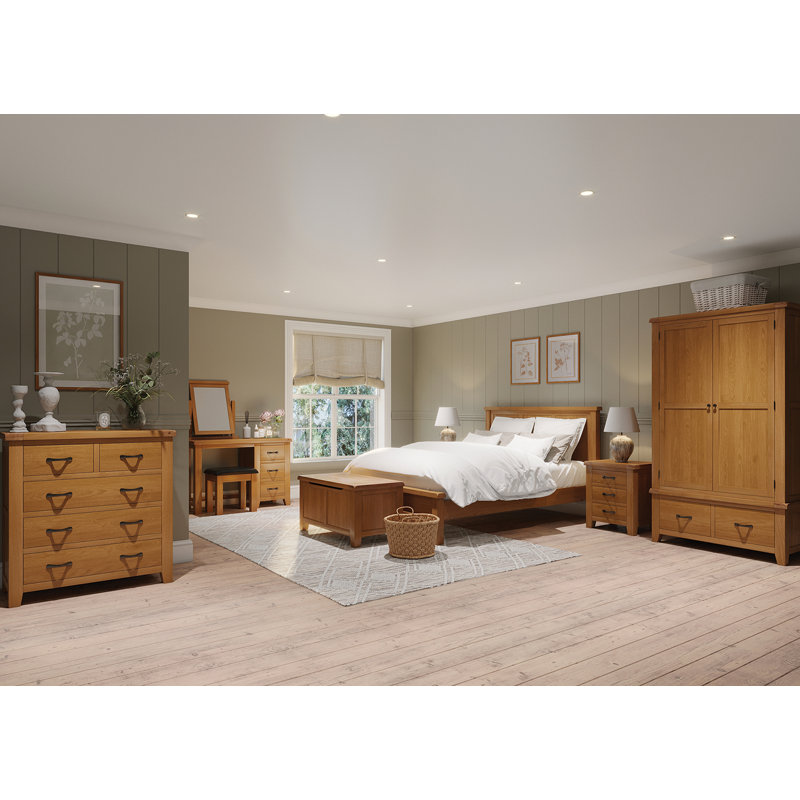 Thornbury 3 Drawer Bedside Table