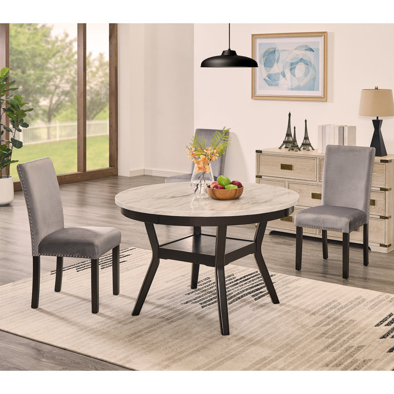 Ensemble de salle à manger 5 pièces Mella - Table ronde en faux marbre avec 4 chaises Parsons en velours, finition espresso foncé