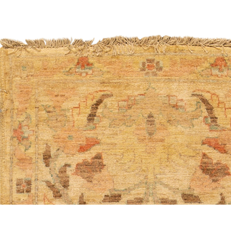 Hand Knotted Wool Area Rug in Ivory And Peach