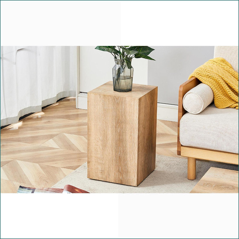 Table basse en bois aggloméré clair pour le salon, ambiance chaleureuse et polyvalente