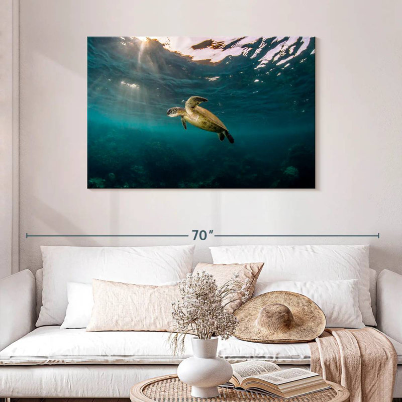 Ningaloo Reef Sea Turtle, 30" H x 45" W