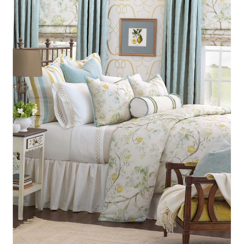 Magnolia Farmhouse / Country Cotton Floral Comforter, Daybed Comforter, Button-Tufted