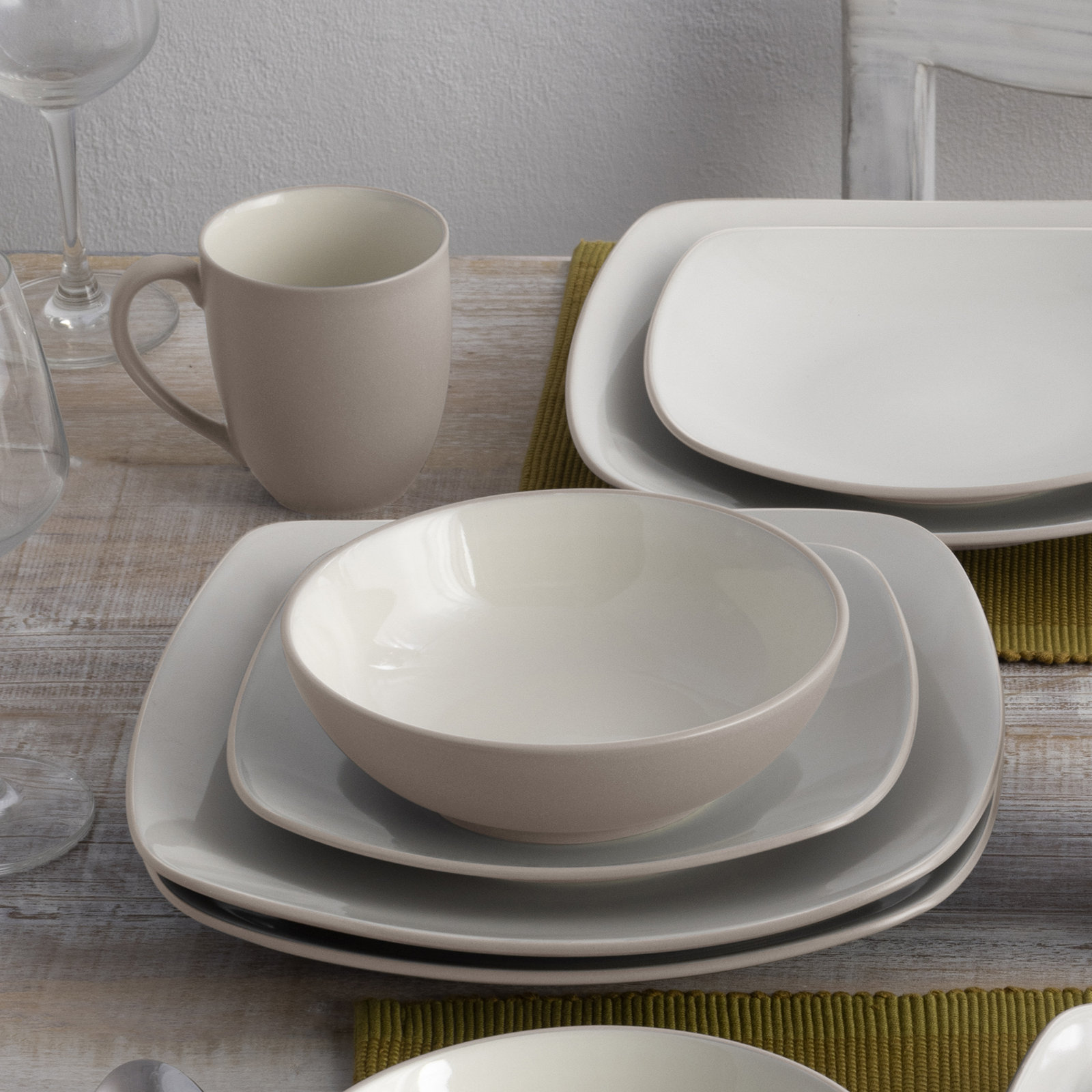 Colorwave 11" Dinner Plate, Sand