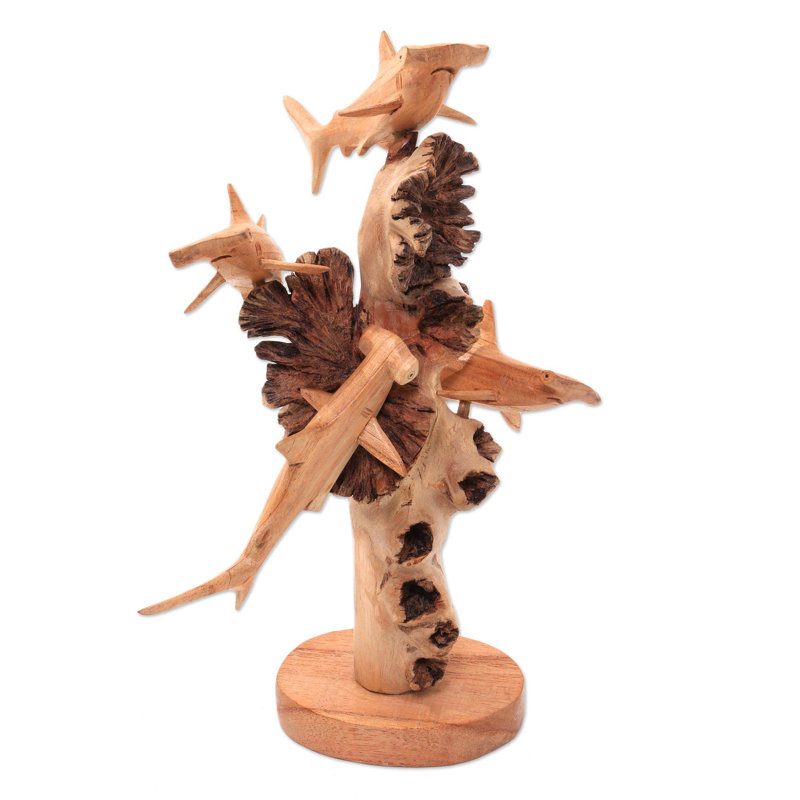 Figurine en bois hammerhead de fête Beale