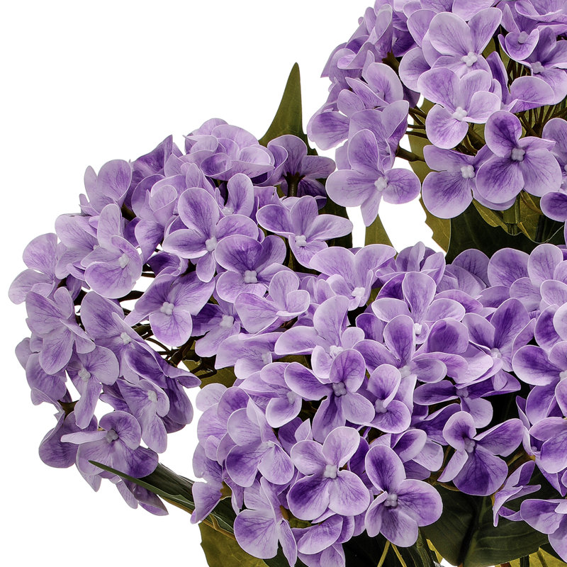 Arrangement d'hortensias, touche naturelle, Mauve