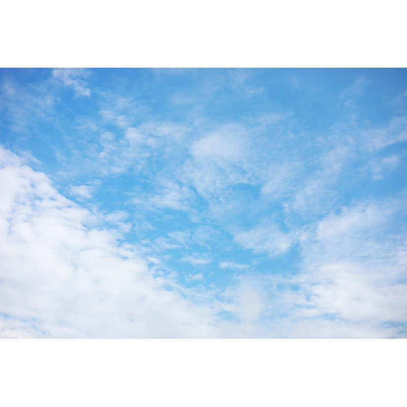 «Blue Sky» par Phatthanit_R - Photographie sur toile tendue, H 8 po x l 12 po