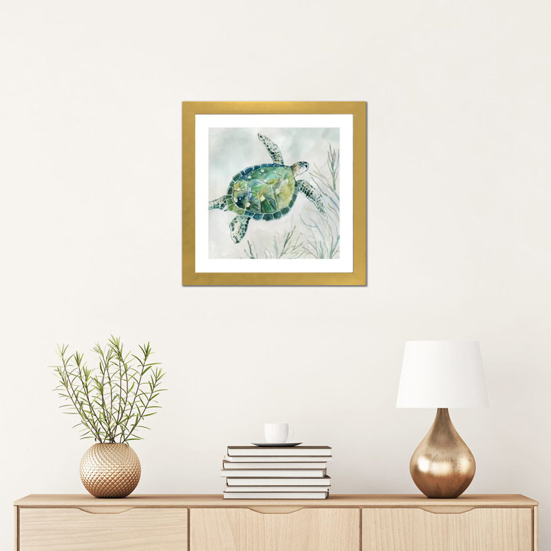 «Seaglass Turtle I» par Carol Robinson - reproduction, H 16 po x l 16 po x p 1 po, Papier encadré doré, Blanc