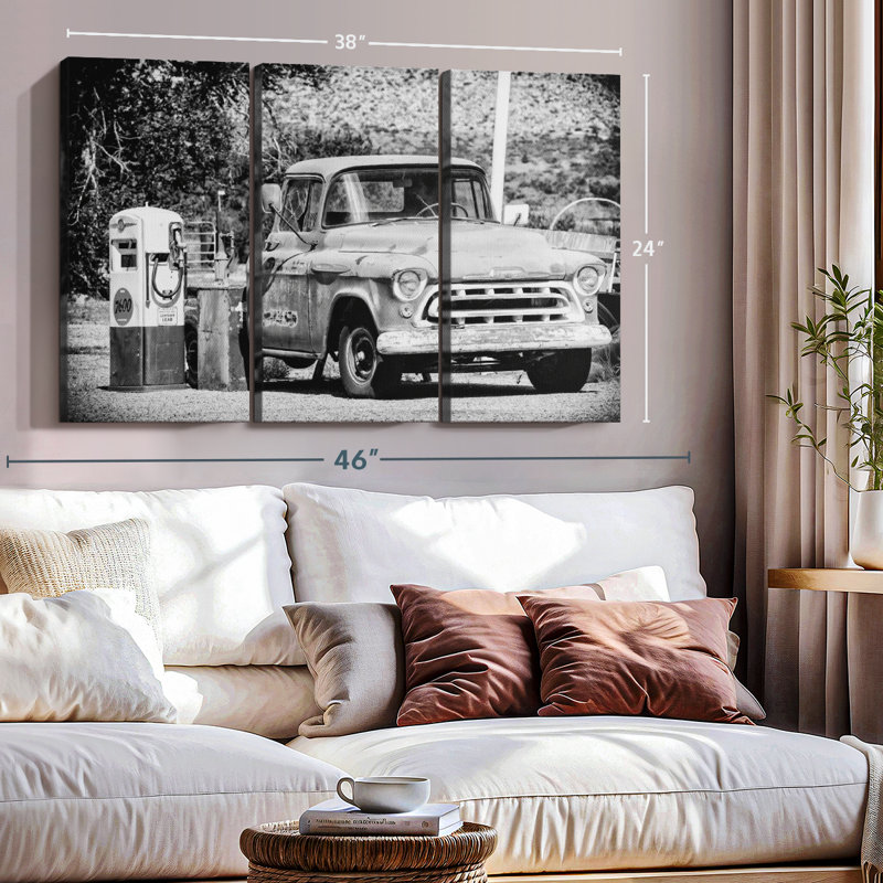 "Ancienne station-service d'essence" sur toile, H 28 po x l 45 po