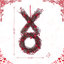 Couronne en forme de XO 24 po H Red