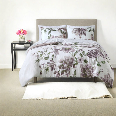Soft Polyester Queen Bedding Sets Floral Design For Home Comfort