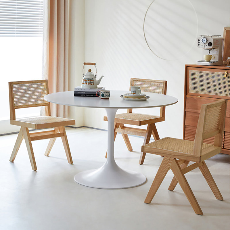 Mishaun Round Dining Table