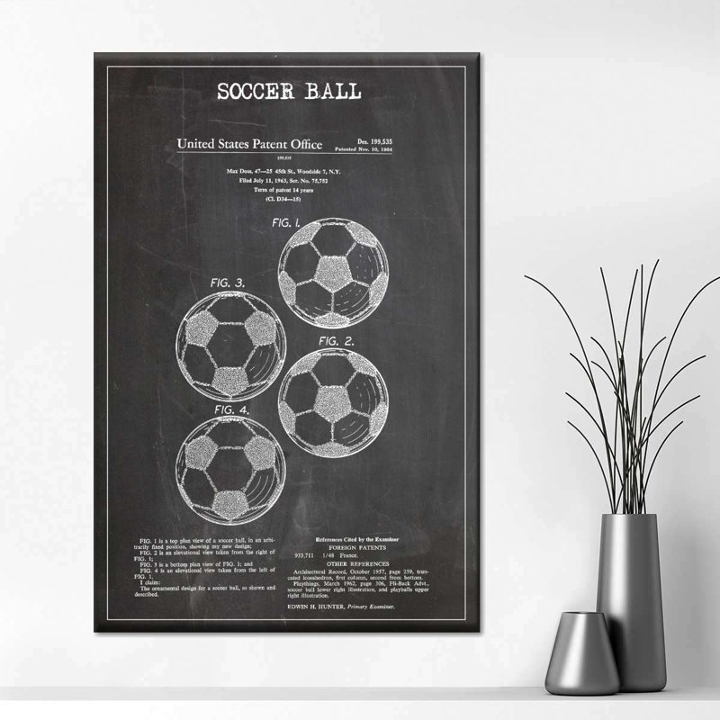 Ballon de soccer, brevet BW sur toile, H 30 po x l 20 po x P 1,25 po