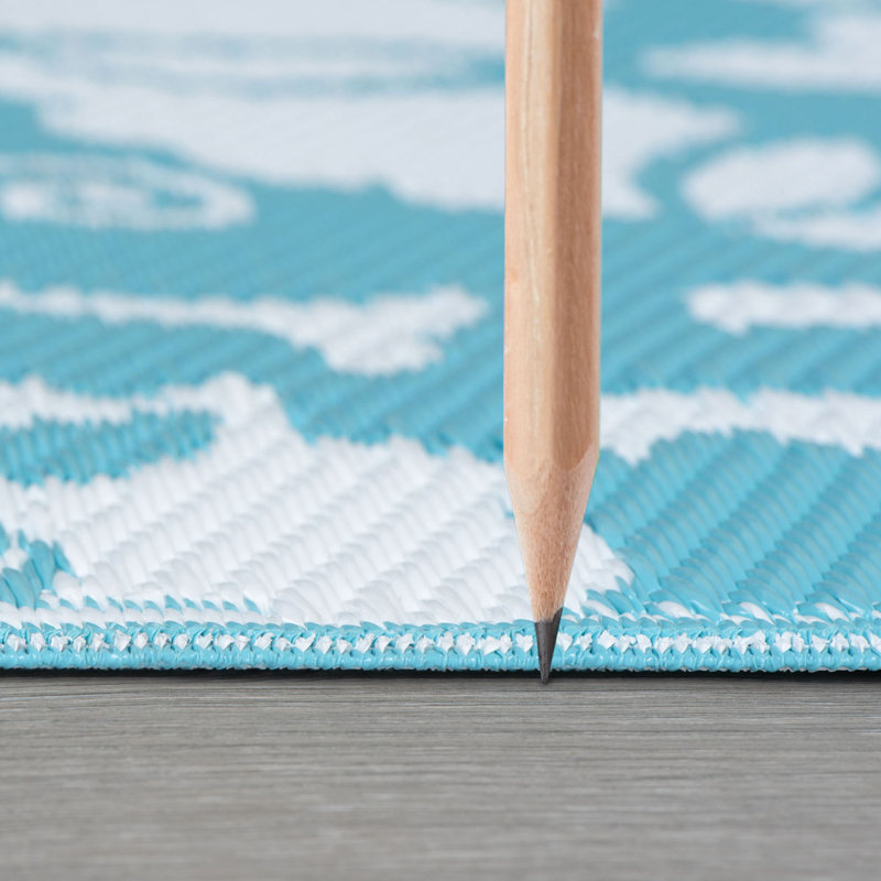 Trentin Indoor / Outdoor Rug, Rectangle 5' x 6'11"