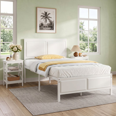 Ensemble de meubles de chambre à coucher 3 pièces Batton, cadre de lit plateforme en métal avec tête de lit à panneau en bois et ensemble de 2 tables de chevet industrielles, tables de chevet en bois et en métal avec tablettes de rangement, aucun sommier nécessaire