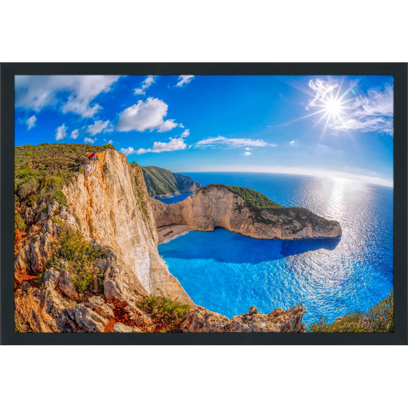 « navagio beach, zakynthos island, grèce », reproduction de photo encadrée, H 27,5 po x l 39,5 po x P 0,75 po