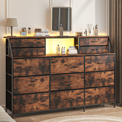 Commode 70 "avec 13 grands tiroirs