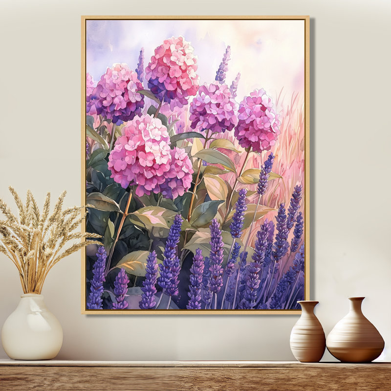 Elyse hortensias dans un champ de lavande I - hydrangées, art mural, H 40 po x l 30 po, Crème, crème