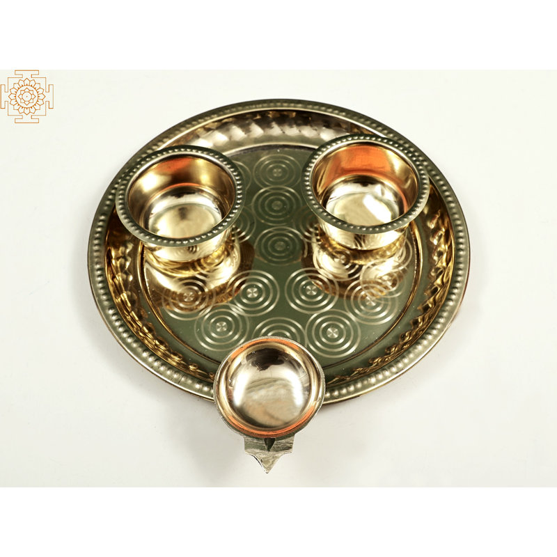 Puja Thali 9 "avec diya attaché et deux petits bols en laiton | Fabriqué à la main | Fabriqué en Inde