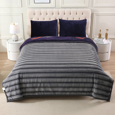 2024LAURA-B123456 Throw Blanket