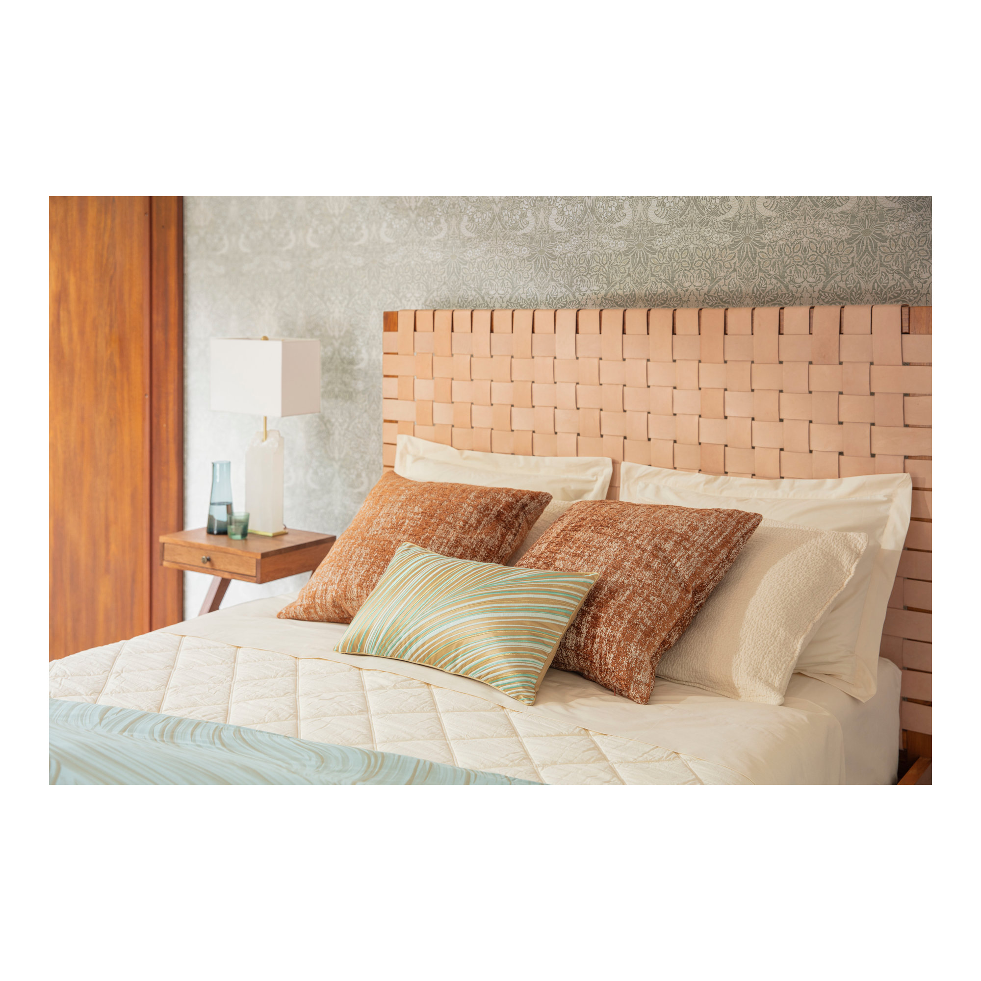 Refined Organic Percale Sheet Set, Queen Sheet Set with 2 Pillowcases, Undyed