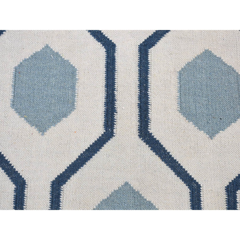 Tapis de couloir bleu en laine à motif géométrique 2 pi 7 po x 6 pi 5BD5368A705542B587C476BAB5250844